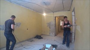 Мы стучали,мы устали! Демонтаж декоративной штукатурки!Скребок в деле.Ремонт трёшки.