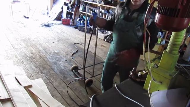 OVERMAN работает Тележка для полуавтомата OVERMAN 200 смотреть онлайн