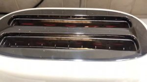 eBay item: 114057646499  Smeg TSF02CRUK Cream 50's Retro 4 Slice Toaster Used