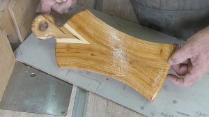 Разделочная доска из кривого полена