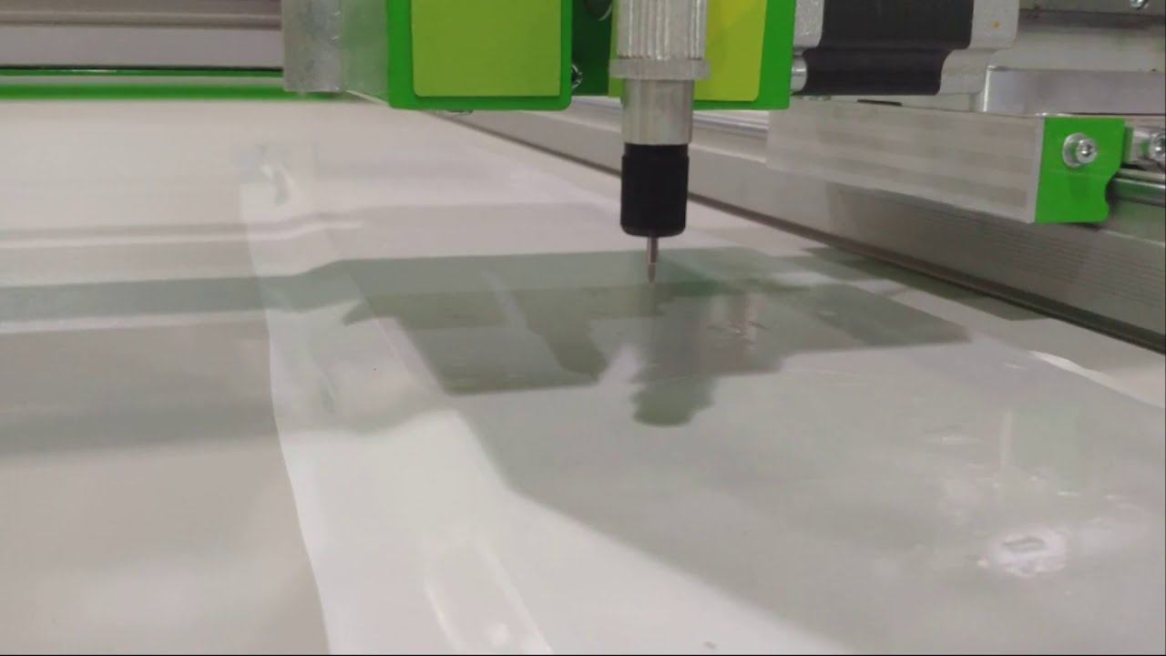 Flatbed Film Cutting Machine (Планшетный плоттер для резки пленки) Designer смотреть онлайн