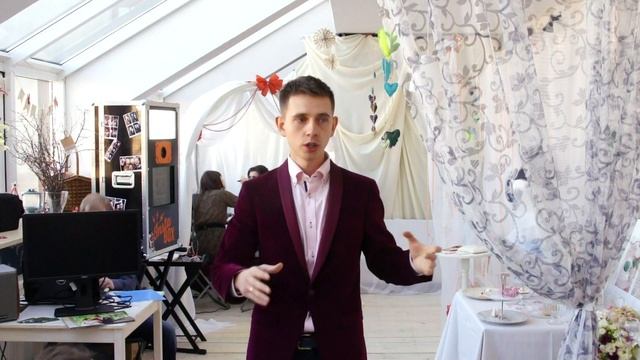 Как выбрать ведущего на свадьбу? Выбор ведущего - 7 шагов