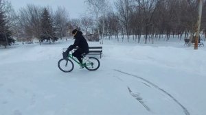 дрифт на велике зимой сломал велик друг живёт в подвале