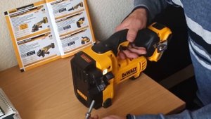Шпилькорез аккумуляторный DeWALT DCS350