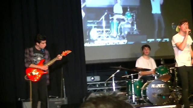 Wanted Dead or Alive Cover @ Emmanuel College Melbourne 2014 - Guitarist using Ibanez JS2410 смотреть онлайн