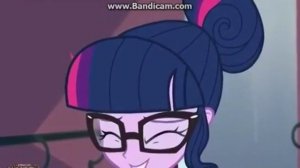 Клип Сансет Шиммер-песня несмотри по сторонам