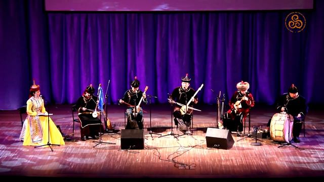 Сборник архивных выступлений фольклорно-этнографического ансамбля Тыва смотреть онлайн