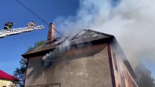 Пожарно-спасательные подразделения Мурманской области ликвидировали пожар.mp4