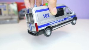 Инерционная металлическая машинка полиции "Ford Transit",световые и звуковые эффекты,ТМ "Технопарк"