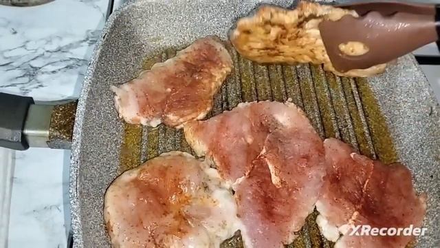 Филе индейки на сковороде сочная и мягкая??????