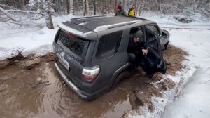 По зимнему лесу на Toyota 4Runner/ trophy in a Russian winter forest by Toyota 4Runner 5 Gen