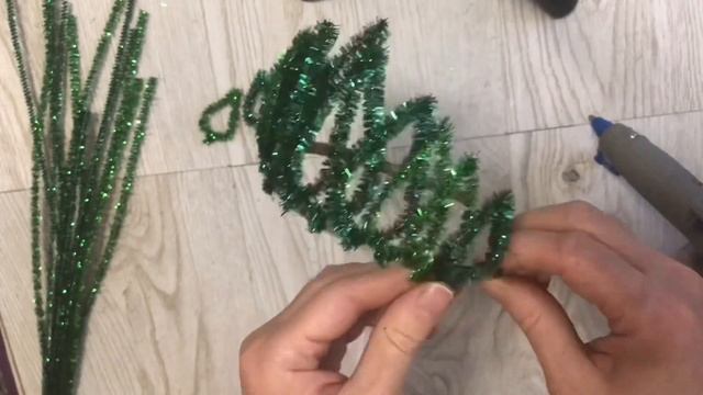 МК Как сделать КОРОНУ Ёлочка своими руками на Новый год Новогодние Поделки Легко