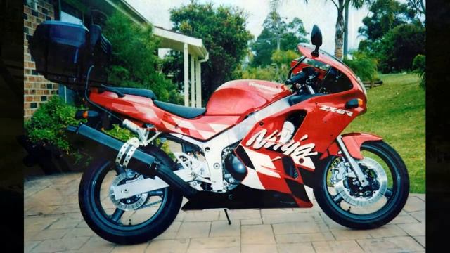 Honda CBR 900 RR - 1995 Model - Review смотреть онлайн