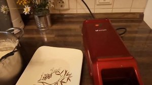 Печём оладьи в электровафельнице, а не только венские вафли .Оладьи с начинкой.