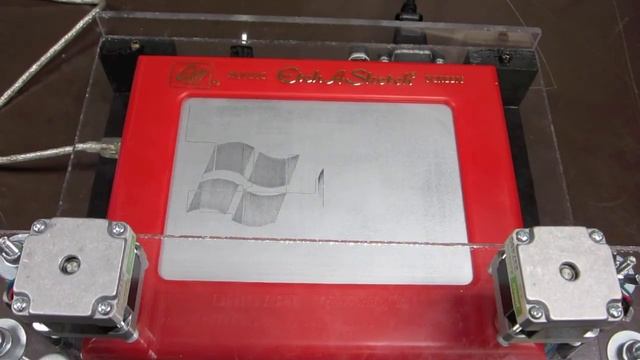 Etch-A-Sketch - Windows/Apple Logo смотреть онлайн