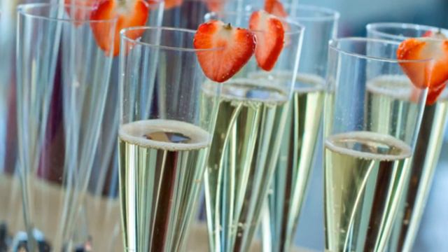 Свадьба в электричке! авторская песня смотреть онлайн