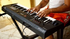 Yamaha MX 61 - Mega Voices - Acoustic Guitars