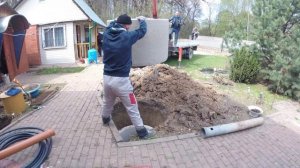 Монтаж кессона из бетонных колец