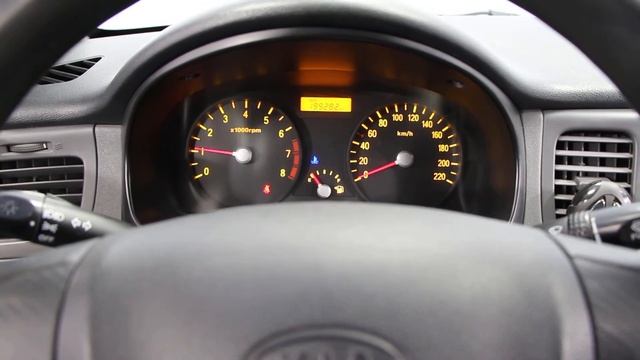 KIA RIO 2 (2006 год) смотреть онлайн