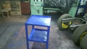 столик на колесиках