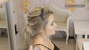 Красивые прически пошагово. Свадебная прическа. Пучок с розами