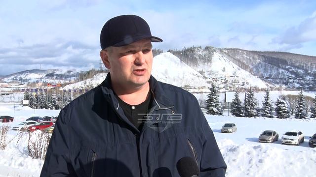 Сильный буран внёс коррективы в планы автомобилистов и график уборки городских улиц смотреть онлайн