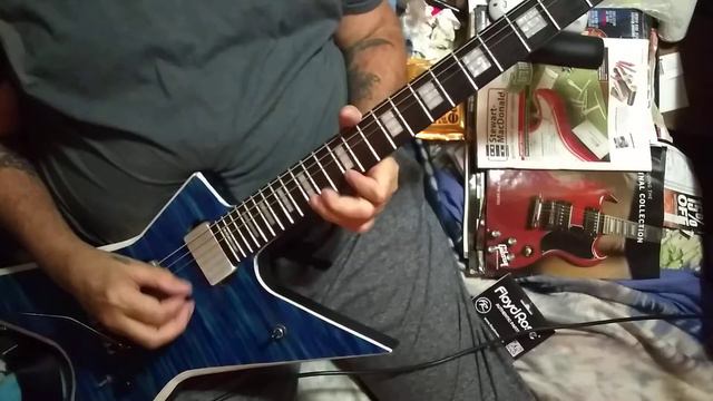 I REALLY Like this Guitar ML Stealth style, home build смотреть онлайн