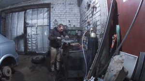 Дешевый ремонт порогов своими руками. Сварка Опель Астра. Часть первая!