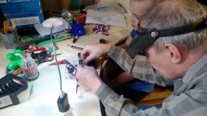 Починили вертолет на радиоуправлении