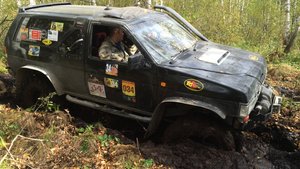 Охота на лис / 2015 :: Игра на внедорожниках по бездорожью, от мостового Ниссан Террано