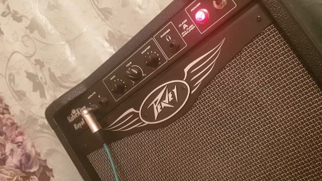 Peavey valveking royal 8 clean смотреть онлайн
