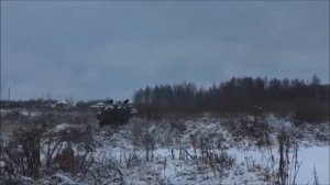 Зимний выезд на БМП _1 по заснеженному оврагу.  Winter departure on BMP on a ravine.