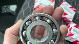 Распаковка подшипников toyota в раздатку. Оригинал или нет?