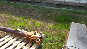 Автокран Клинцы КС-35719-8А сломал стрелу при попытке взять значительный перегруз.