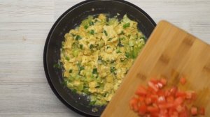 Вкусный завтрак за 5 минут. Аппетитная ЯИЧНИЦА С ОВОЩАМИ. Рецепт от Всегда Вкусно!.mp4