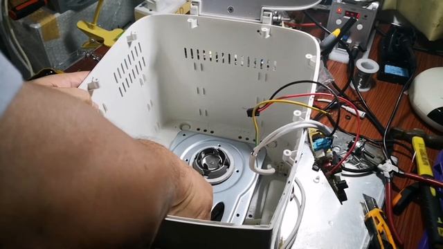 DIY Repairing Bread Maker PHILIPS HD9015 with faulty belting. смотреть онлайн