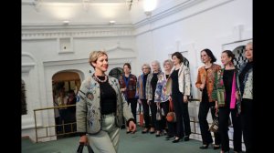 Дефиле «Модные показы от народного стиля к современности»
