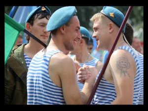 Хотел попасть он именно в десант