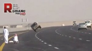 Безумные арабы ездят боков на двух колёсах