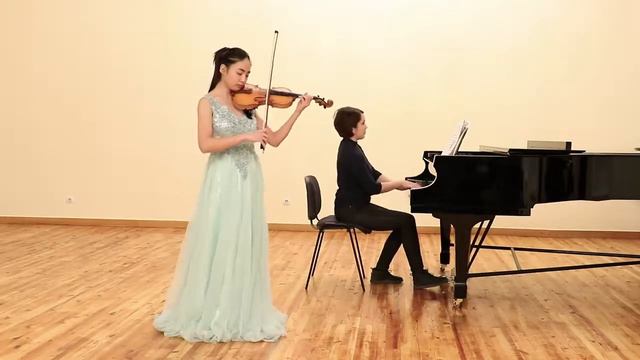 Askar Aruzhan18  Youth A. Paganini Caprice#13, Hachaturyan- Concerto1st.mvm смотреть онлайн