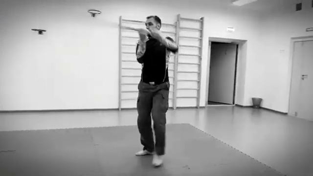 Полезные упражнения с палкой. Можно ли фланкировать простой палкой. смотреть онлайн