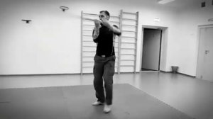 Полезные упражнения с палкой. Можно ли фланкировать простой палкой.