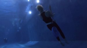 Фридайвинг в бассейне Чайка
