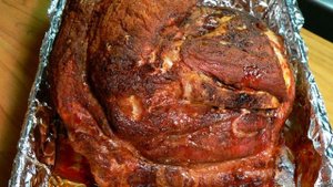 Запеченное мясо в духовке