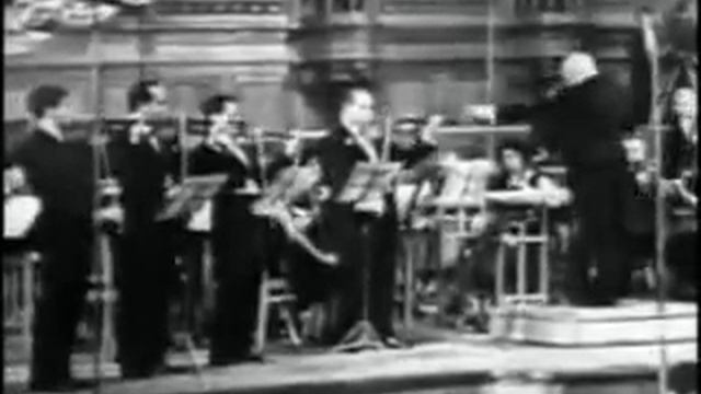 Vivaldi Concerto for 4 violins смотреть онлайн