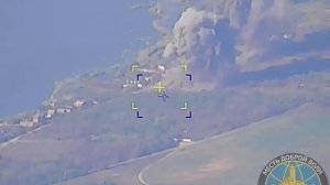 Авиаудар по позиции ВСУ в районе Донецка/Airstrike at the AFU position near Donetsk