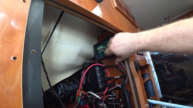 107 - Восстановление яхты Hunter 35.5 1994 - part 5 + Катер смотреть онлайн