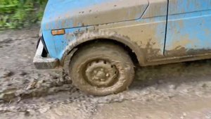 Сток Нива месит глину. Вли-5 на ВАЗ 2121