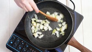 ? Щи с фаршем (из свежей капусты) — видео рецепт