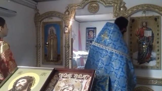 Воскресеная Литургия. Вход смотреть онлайн